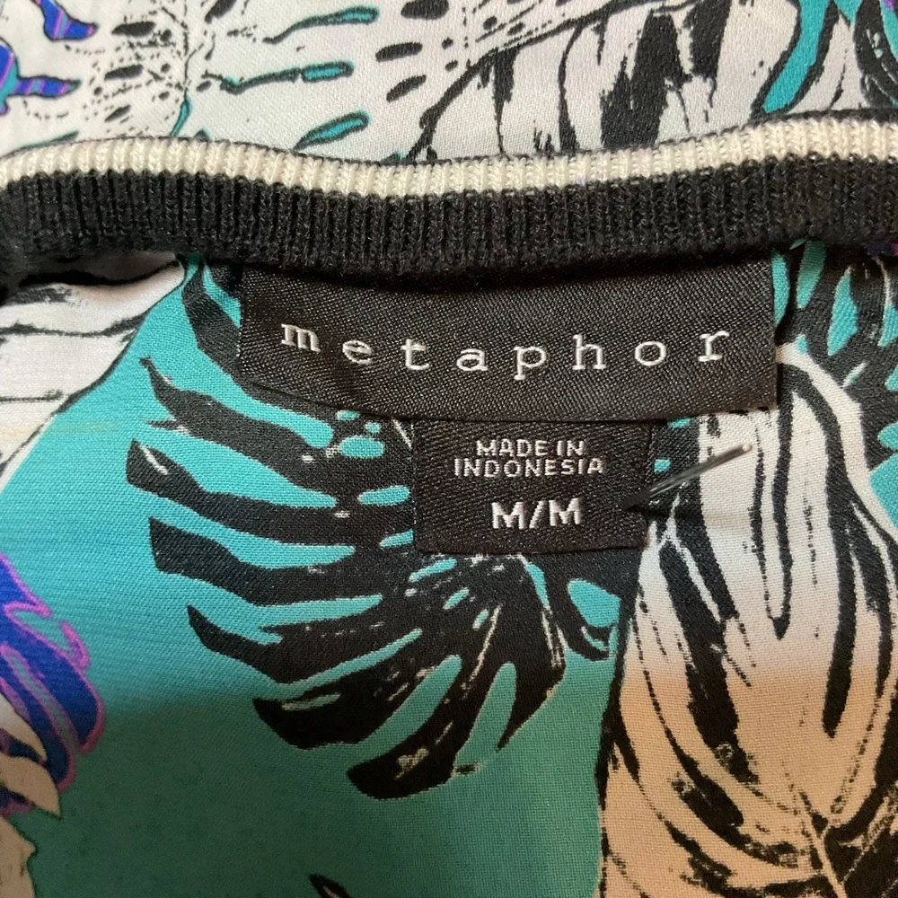 Metaphor Black Blue Sleeveless V-neck Top